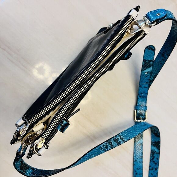 Vintage Francesco Biasia Black Leather Crossbody Bag Blue Python Strap Y2K Italy - Picture 4 of 16